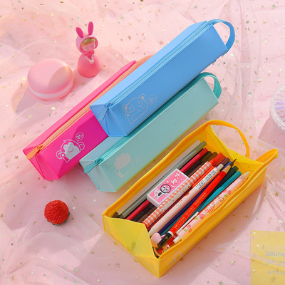 Un bon prix. Sac à crayon en silicone imperméable à l'eau sac à crayon portable non toxique pour fournitures scolaires de bureau en ligne