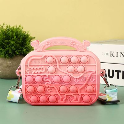 Un bon prix. Sac à main en silicone léger et mignon, sac de maquillage, sac à crayon pour enfants, fournitures scolaires, sac à main en ligne