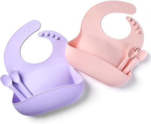 Un bon prix. Bavoir inodore libre d'ensemble de vaisselle de silicone de PVC avec le receveur de nourriture imperméable en ligne