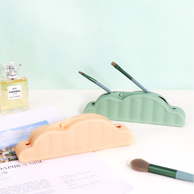 Un bon prix. Support multicolore de sac de maquillage de silicone de brosse portatif pour le voyage en ligne