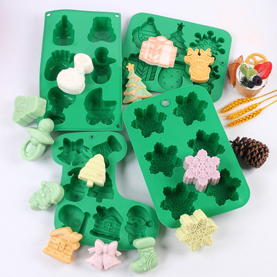 Un bon prix. Formes de silicone de Noël de grande taille pour les petits gâteaux / les savons faits à la main / le chocolat en ligne