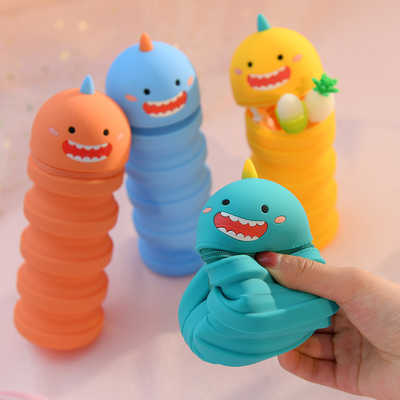 Boîte à crayons rétractable en silicone Cartoon Kawaii Stand élargi Papeterie scolaire Boîte de fournitures scolaires Cadeaux de Noël