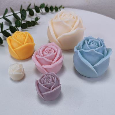 Un bon prix. Les moules de bougies de fleurs de roses, les moules en silicone 3D de fleurs de roses pour le bricolage, la coulée de résine époxy, le savon, les glaçons et la décoration artisanale en ligne