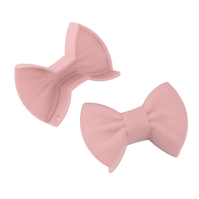 Un bon prix. Porteurs de pots en forme de farfalloni pour la cuisine Vaisselle de cuisine Poignées de four en silicone Gadgets de cuisine amusants Mini-four Mitts Mitts pince en ligne