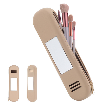 Un bon prix. Sac de maquillage en silicone léger en ligne