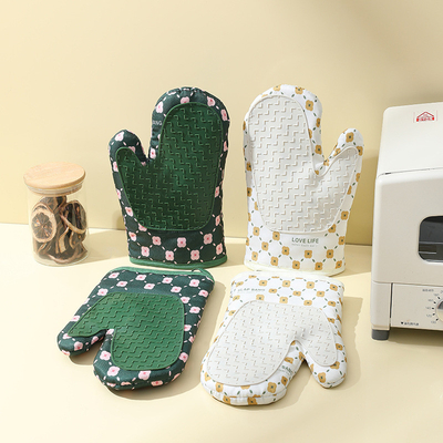 Un bon prix. Oven Mitts Oven Gants Gants de barbecue Silicone en coton épaissie double couche Design antidérapant Grip texturé Gants de cuisson en ligne