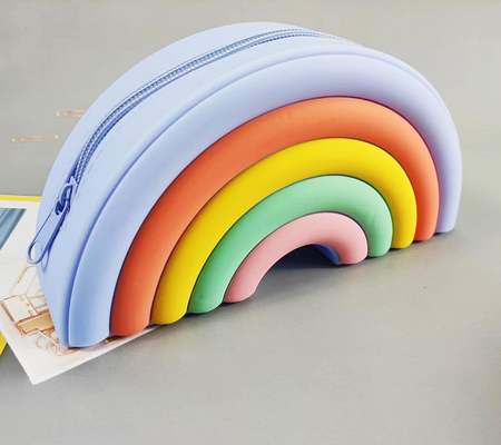Un bon prix. Rainbow Pop épaule sac à main Fidget jouets sac sensoriel Silicone Rainbow Clouds sac à dos Pour les filles crayon Casque de stylo Pour les enfants Cadeaux en ligne