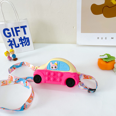 Un bon prix. Sac à monnaie en silicone durable pour voiture et sac de maquillage léger en ligne