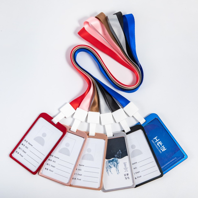 Protecteur de boîtier de carte en silicone avec câble rétractable et boucle détachable