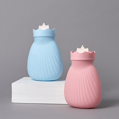 Un bon prix. Bouteille d'eau chaude en silicone sans BPA 2L pour soulager les douleurs articulaires en ligne