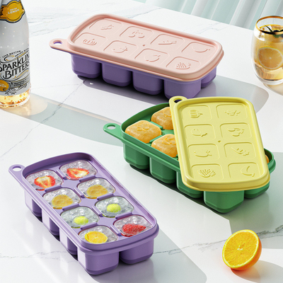 Plateau à glaçons avec couvercle et bac, 4 paquets de glaçons en plastique de silicone Plateaux pour congélateur avec boîte / conteneur, empilés avec stockage Kit de seau glacé, cuillère, pour soupe, nourriture, cocktail, café
