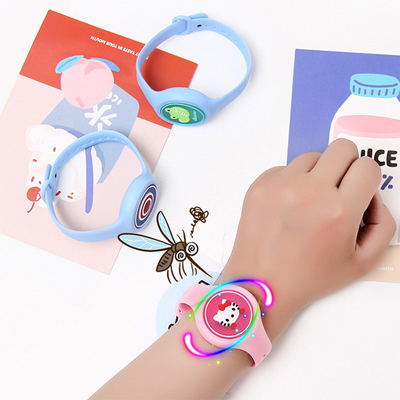 Un bon prix. Bracelet anti-moustiques en silicone réglable   Non toxique, hypoallergénique et réutilisable pour les déplacements, les randonnées et les activités de plein air en ligne