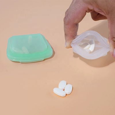 Petit sac de stockage de nourriture en silicone réutilisable ️ sans BPA, imperméable, sans danger pour le lave-vaisselle, adapté au micro-ondes et au congélateur ️ parfait pour les collations, les aliments pour bébés, les voyages et l'utilisation en cuisine sans déchets